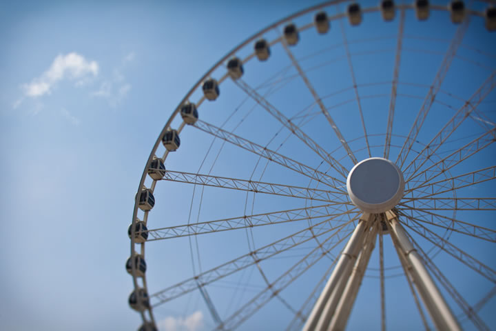 Eye Of The Emirates Wheel Logo