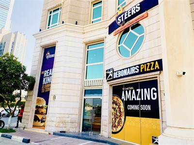 Debonairs Pizza