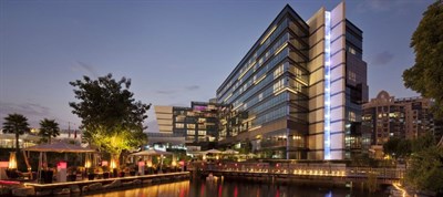 Jumeirah Creekside Hotel 