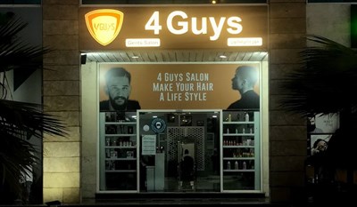 4 GUYS GENTS SALON