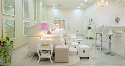 Polished Nail Spa