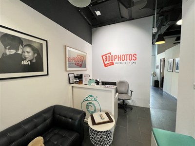 800 Photos & Films LLC