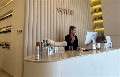 Vernie Beauty Salon Co