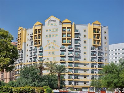 Riviera Lakeview Apartments - CBD 34