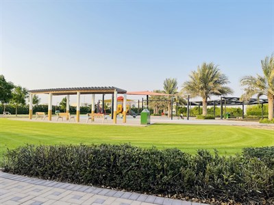 Nad Al Shiba Park 4