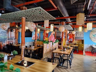 Mukbang Shows Korean BBQ And Seafood Restaurant