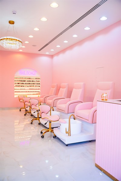 MONÉA Ladies Salon