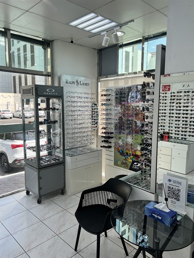 Naas Opticals