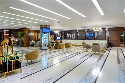 Montreal Barsha Hotel