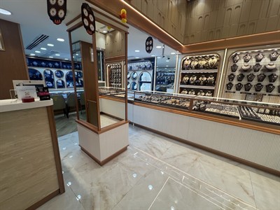 Tajvi Gold & Diamonds