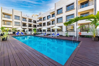Las Flores Residences