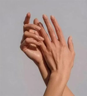 nail salon dubai hills mall