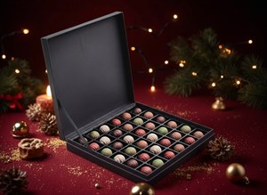 AARAYA® Christmas Chocolate Box – Luxe Black Edition